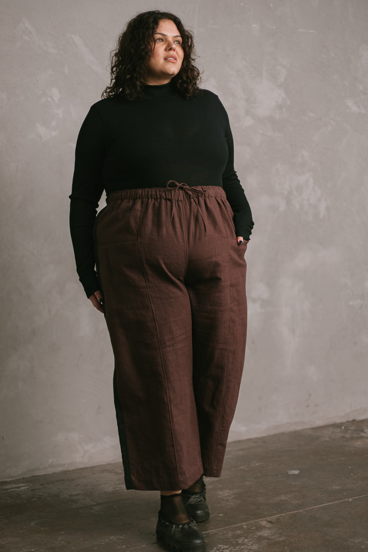 Core Pant in Brown/Black Linen