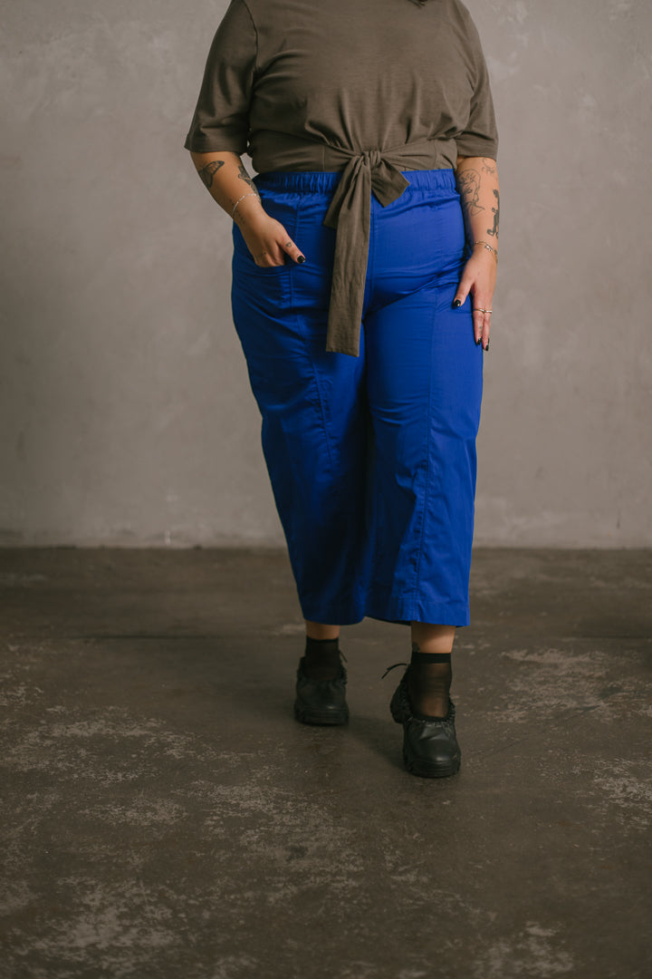 Core Pant in Cobalt