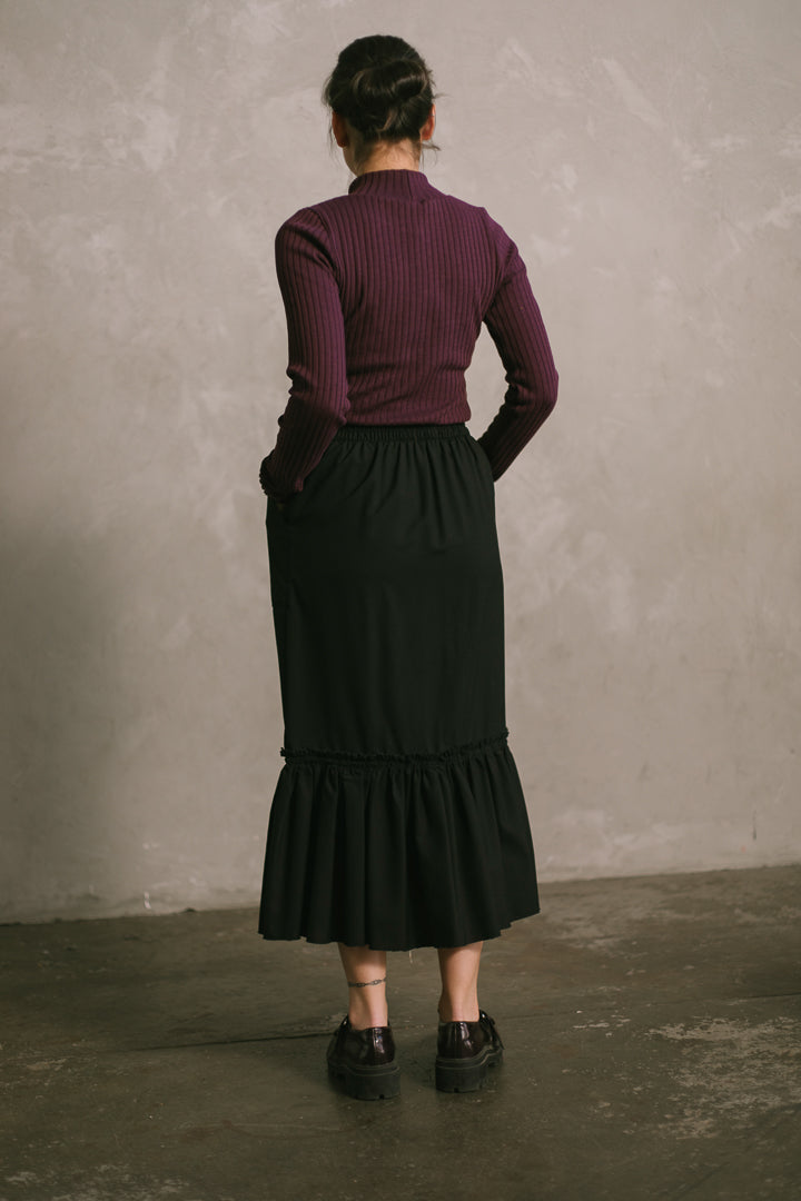 Market Skirt in Black