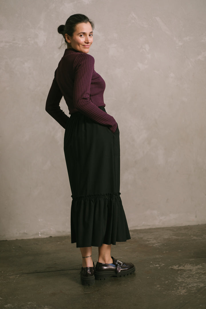 Market Skirt in Black