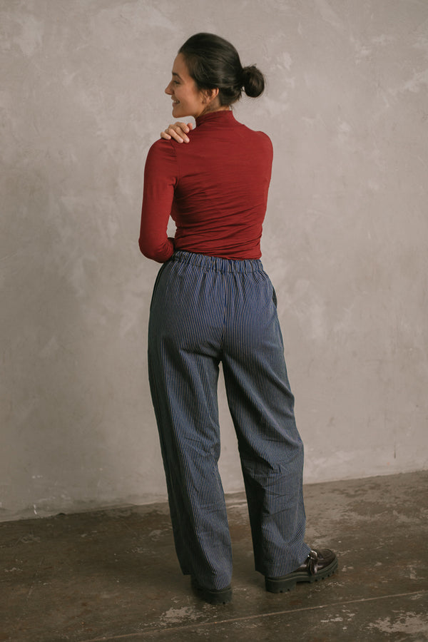 Ease Pant in Shadow Stripe