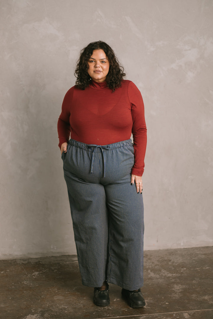 Ease Pant in Shadow Stripe