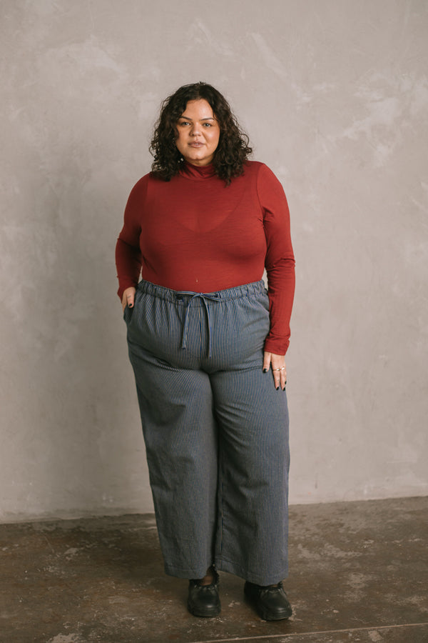 Ease Pant in Shadow Stripe