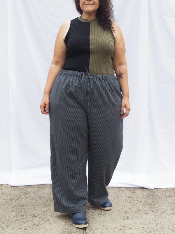 Ease Pant in Shadow Stripe