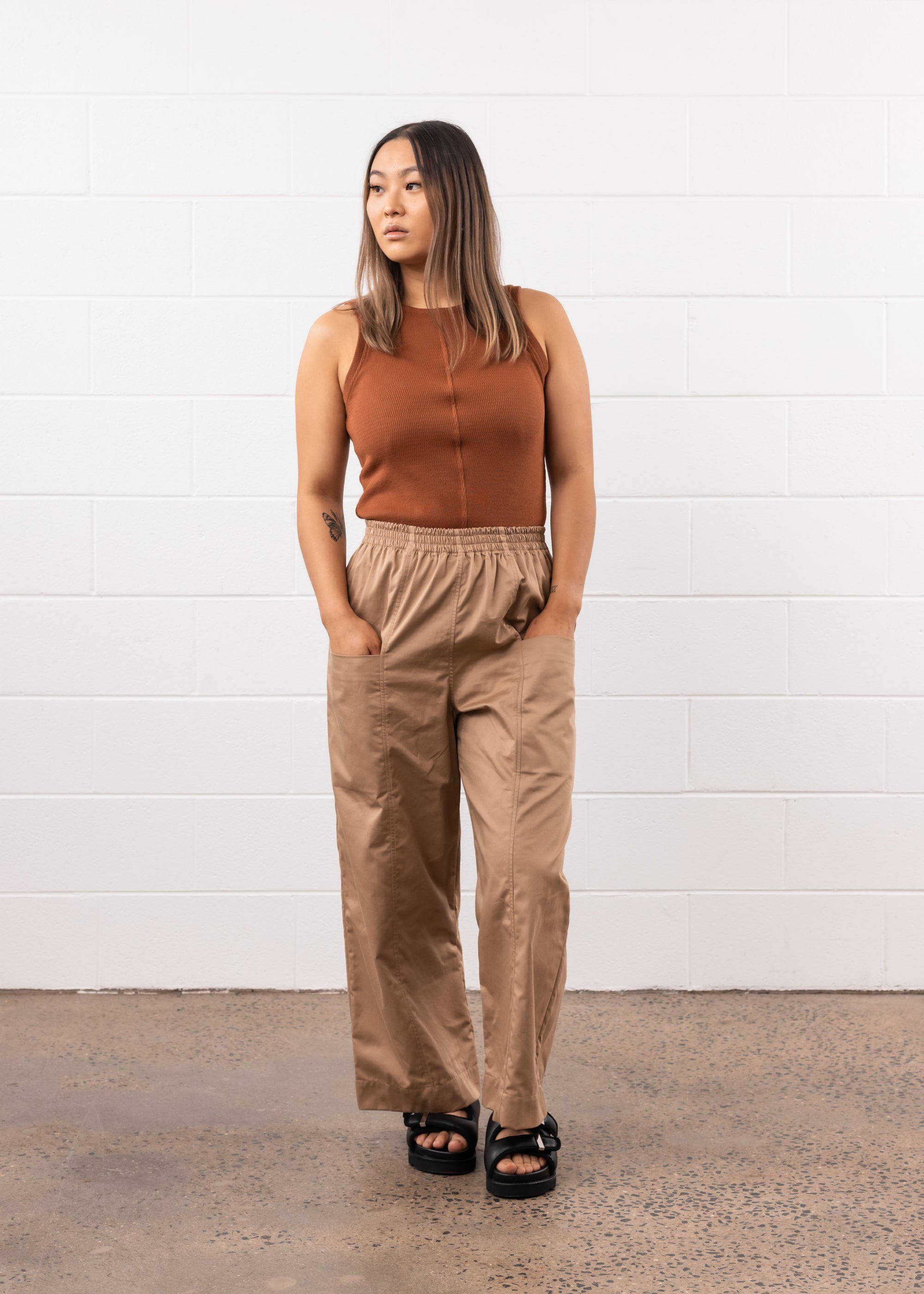 Core Pant in Tan