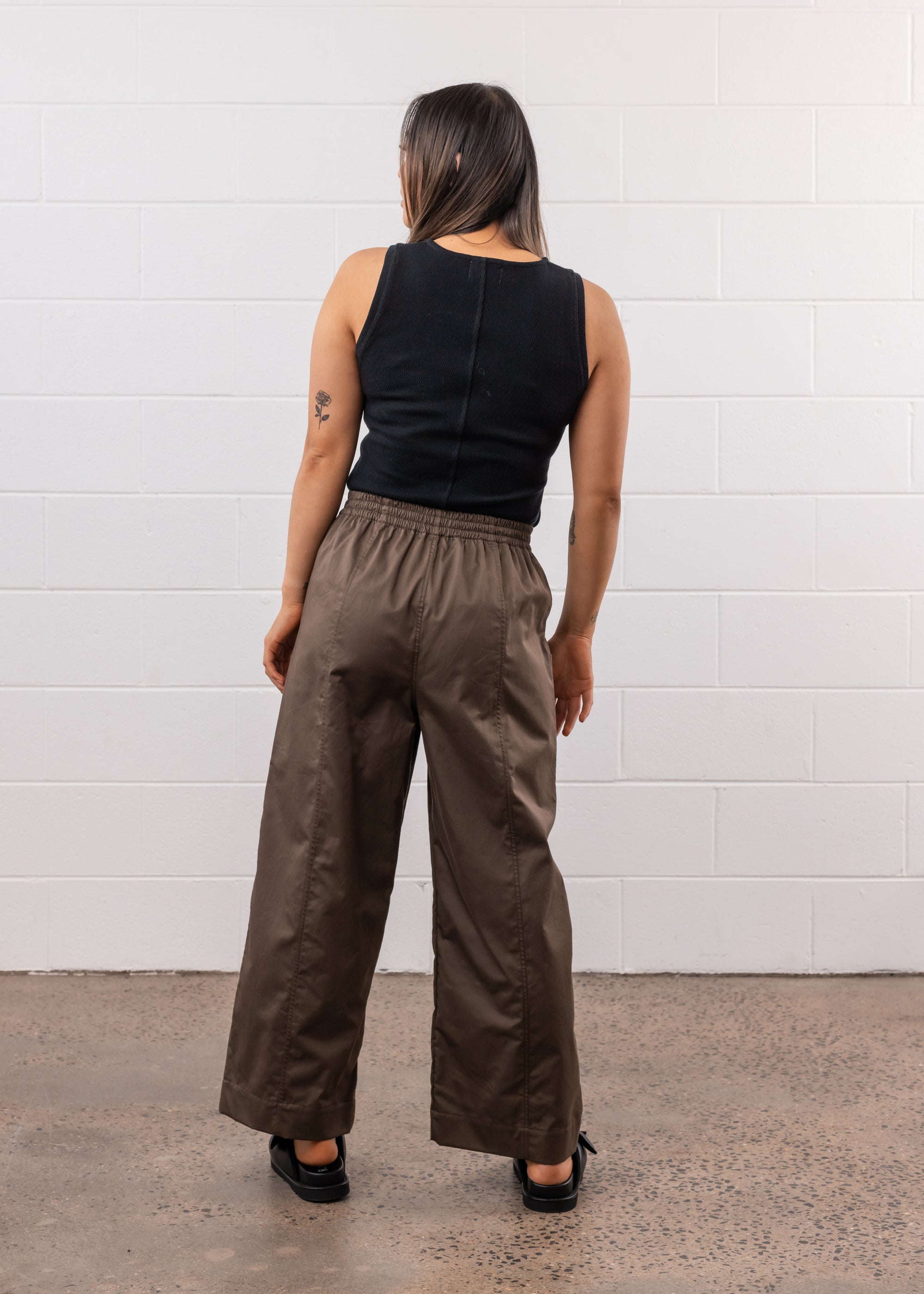 Core Pant in Khaki