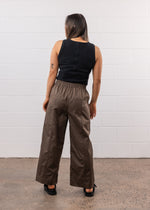 Load image into Gallery viewer, Core Pant in Khaki
