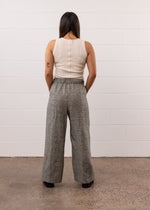 Load image into Gallery viewer, Core Pant in Linen Check
