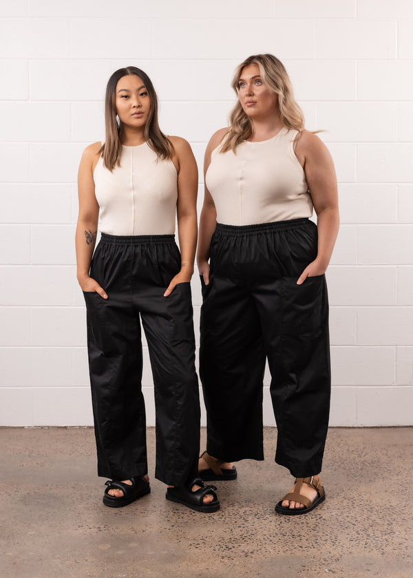 Core Pant in Black