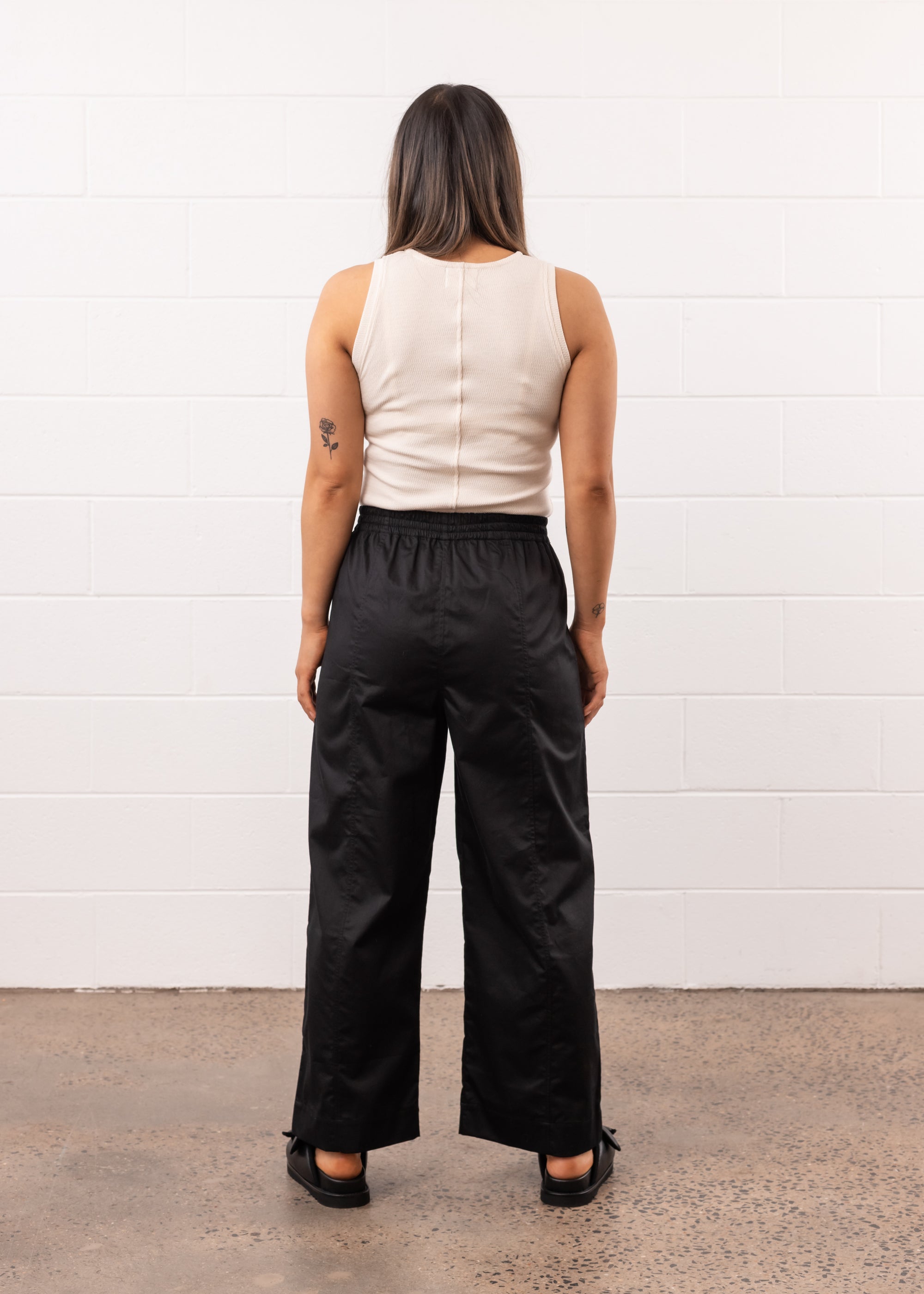 Core Pant in Black